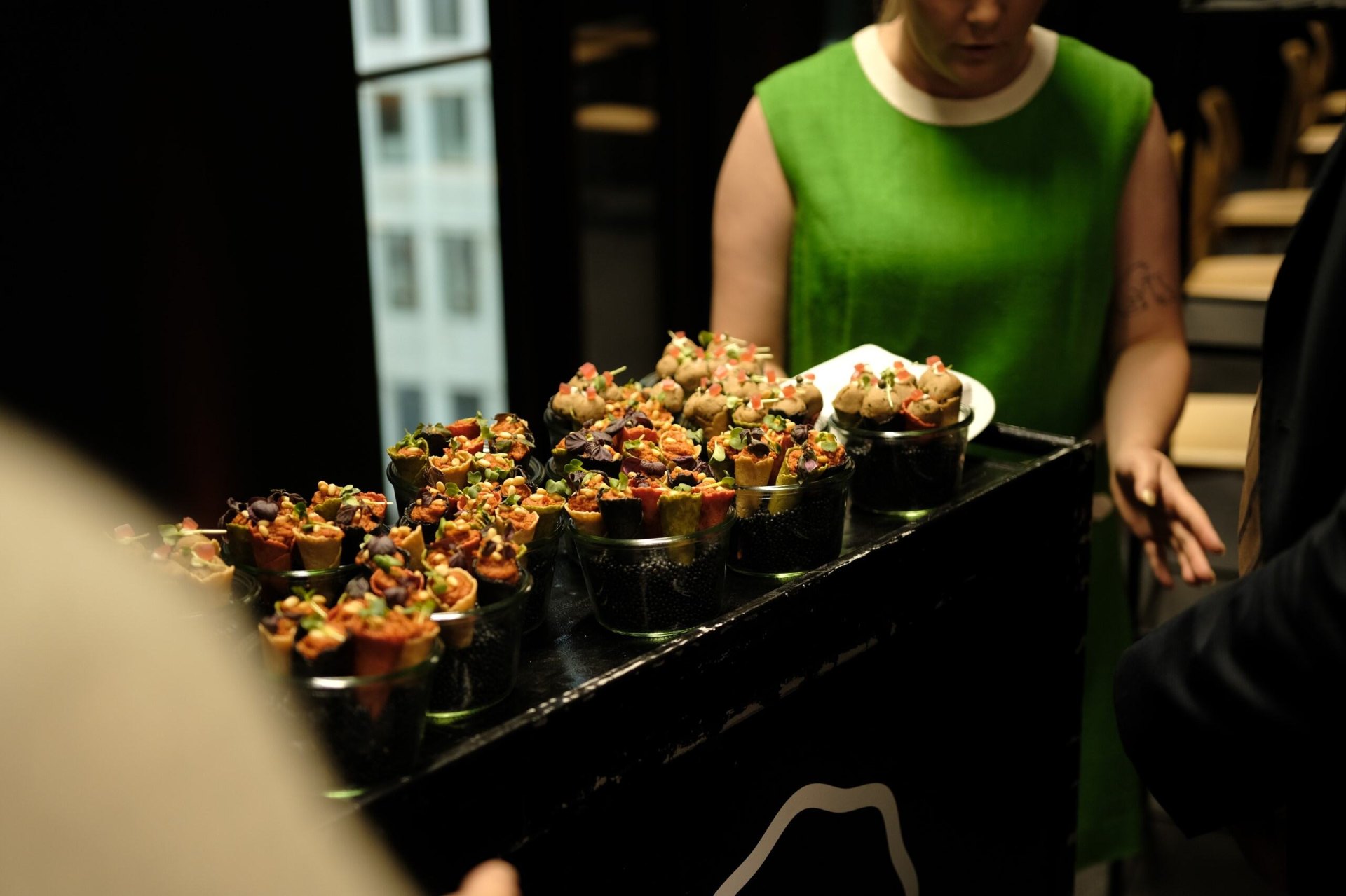 ONE TABLE plating