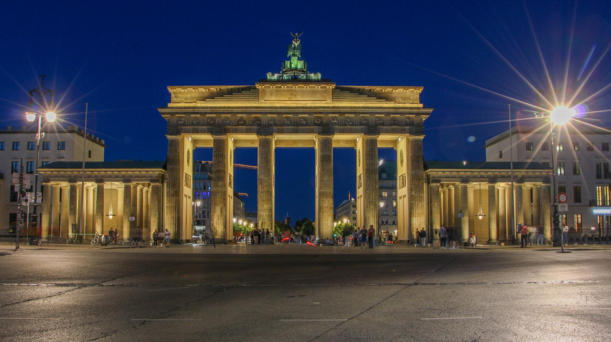 Berlin location at night